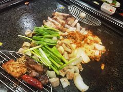 辣白菜五花肉-韩阳王石板烤肉
