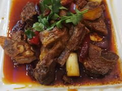 -何猫特色黄焖羊肉