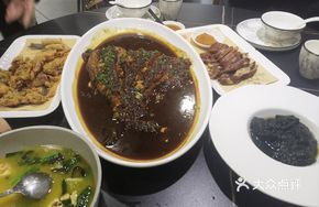 Green Garment Tail Braised in Brown Sauce