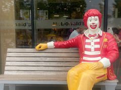 -麦当劳(政通路店)