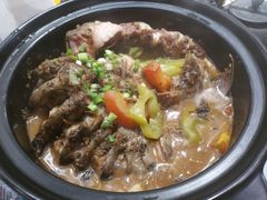 -刘姐啤酒鱼民族演艺餐厅(西街总店)