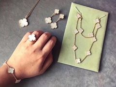 -梵克雅宝(国贸商城店)