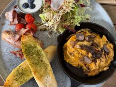 -Mark&Mars Restaurant