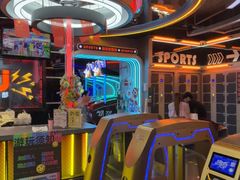 -DEDE APU潮玩运动聚乐部(观音桥店)