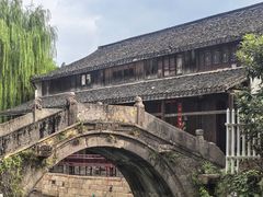 -丝绸小镇荻港古村