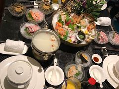-半岛翡丽海鲜自助餐厅(观风亭店)