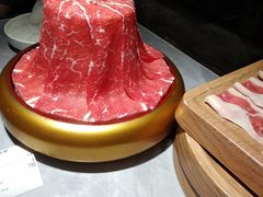 M8和牛-一绪に寿喜烧自助(世茂广场店)