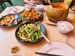 -大树下海鲜饭店