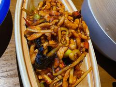 有鱼的鱼香肉丝-额娘·春饼烤鸭(乐汇城店)