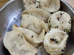 -黄阿姨锅贴大王(万航渡路店)