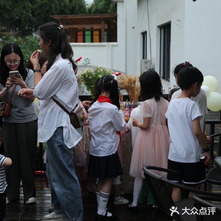 杭州青芝坞蓝莲花开•枕云民宿六一户外烧烤实录