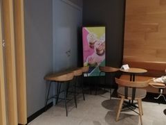 大堂-星巴克(深圳星都豪庭店)