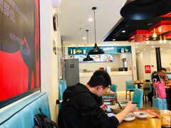 大堂-李先生牛肉面大王(上海站南广场店)