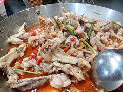 -昱龙大盆牛蛙馆(三兴街总店)