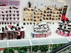 -云柏鞋业(十里堡店)