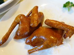 玻璃脆皮乳鸽-利苑酒家(金宝店)