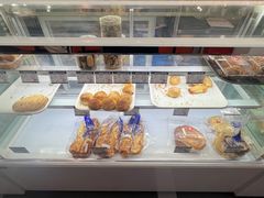 -白玉兰食品(中山公园龙之梦店)