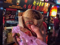 -六合夜市