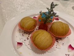 榴莲酥-荣粤酒家·融合粤菜