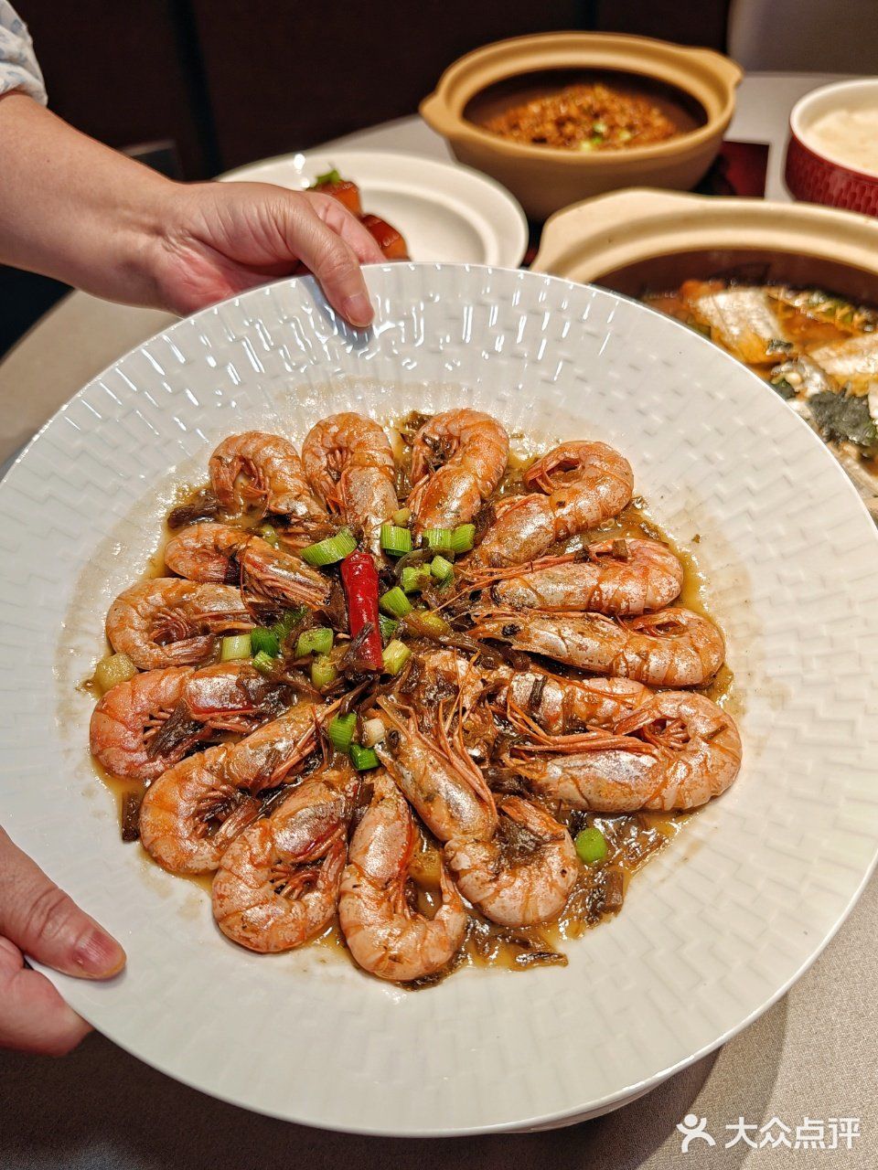 这家新店我已经替你试过了，引领海鲜新食尚‼️
