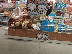 -名创优品(山东青岛华润万象城店)