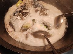 -陈大锅·岳阳鱼馆·地道岳阳菜(美食街店)