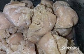 Screw Snail and Crab Dumplings