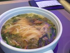 杭州片儿川-桂满陇·蟹黄小笼汤包(清河万象店)
