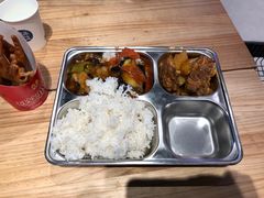 -盒马X会员店(王府井奥莱UP TOWN店)
