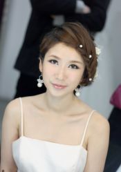 晓薇-FIONA MAKE UP恋妆造型