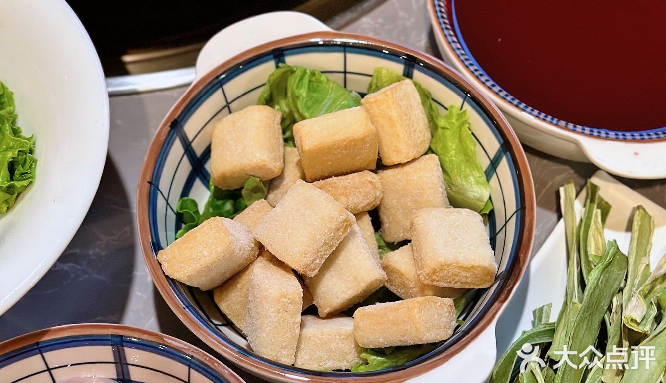 藏在居民区里的重庆火锅店，蒜里甜牛肉串爱了‼️