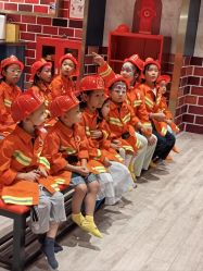 -奈尔宝家庭中心·亲子餐厅(鄞州万达店)