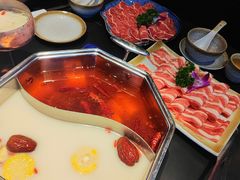 精品肥牛-新草堂锅物料理(泉城路店)