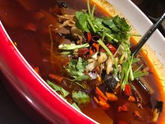 -有红鸡毛店·川菜(建设路店)