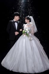 -莫兰迪婚纱摄影