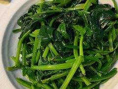 -纳鲁孜·新疆特色餐厅(上海悦荟广场店)