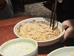 -裕兴记•蟹黄面馆(人民广场店)