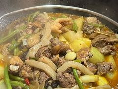 -屈夫人地锅鸡(南充店)