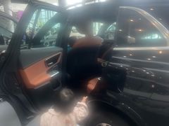 -天津波士信达奔驰4S店(卫津南路店)