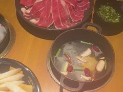 -呷哺呷哺 黄金牧场 (欢乐谷店)