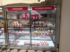 面包甜点陈列柜-味多美蛋糕(苏州街地铁店)