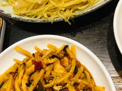 鱼香肉丝-娄三少春饼·烤鸭(合生汇购物中心店)