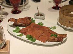烤乳猪-三号黄浦会Canton Table