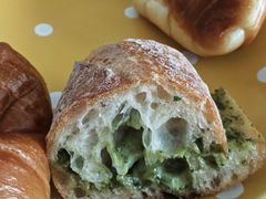 罗勒青酱法棍-tuan bakery+café(锦绣坊店)