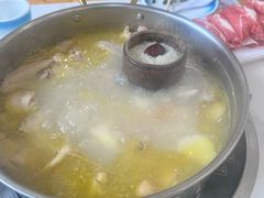 -朴小妹人参鸡汤火锅(长白山万达店)