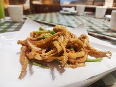 -新大咀港式茶餐厅(宝山万达店)