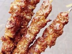 -清真吴记门钉肉饼·喜多利