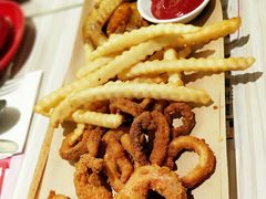 -必胜客(东大桥店)