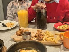 -必胜客(尹山湖歌林公园店)