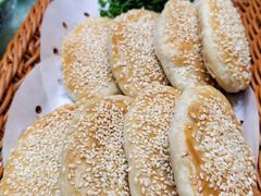 -山明水秀大饭店